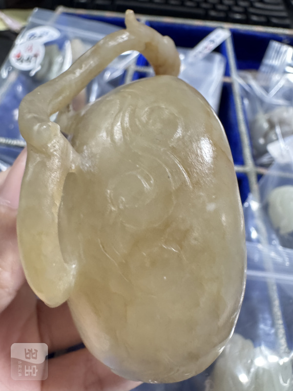 明 沁玉桃形杯 - 图9